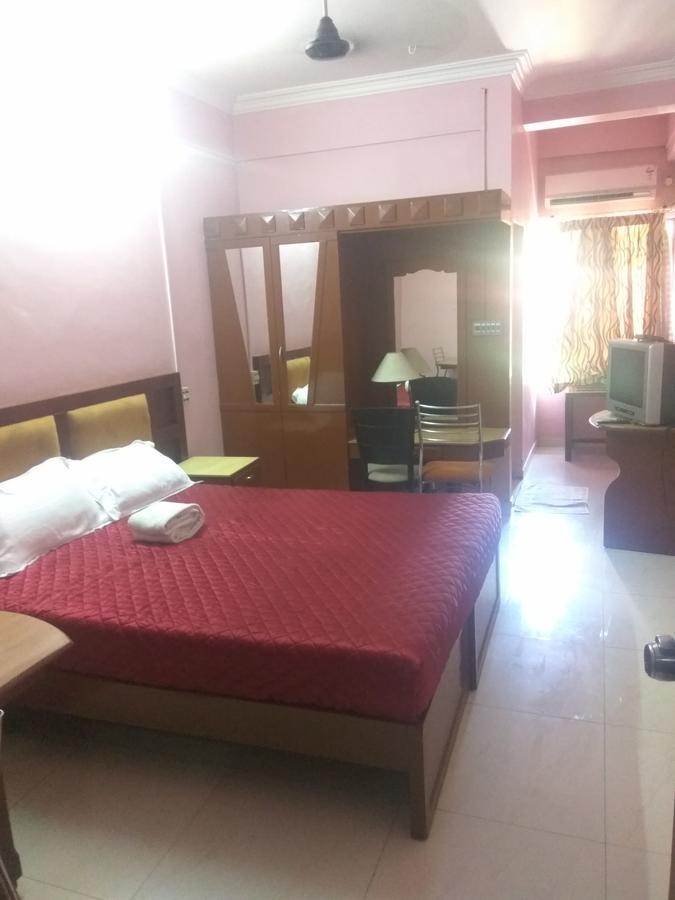 Hotel Malika Residency Ettumanoor Exterior photo